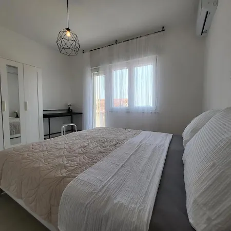 Apartamento Red Hill Zaboric