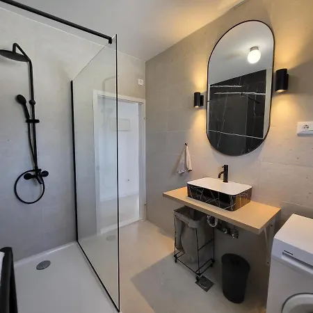 Apartament Red Hill *