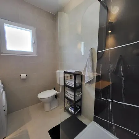 Apartament Red Hill *